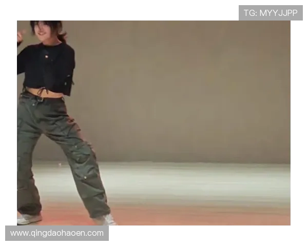 重庆街舞队与上海街舞队赛后复盘团队协作的精彩瞬间与经验分享